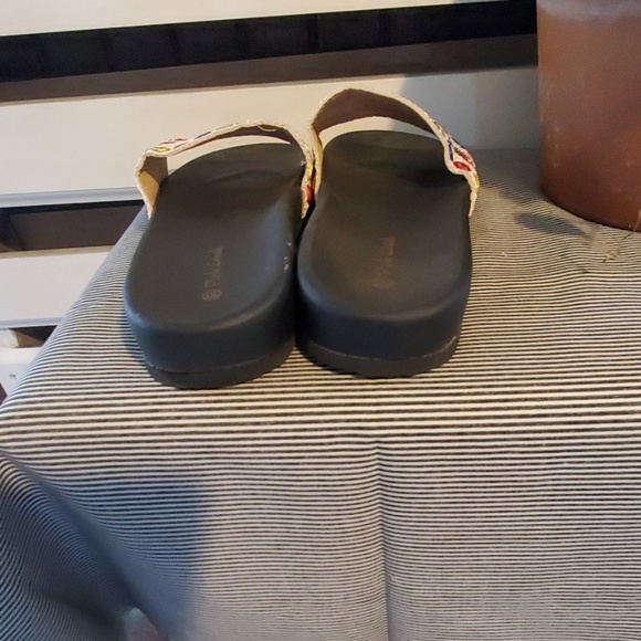 PINK CRUSH Sandals.         #110 - Picture 5 of 8